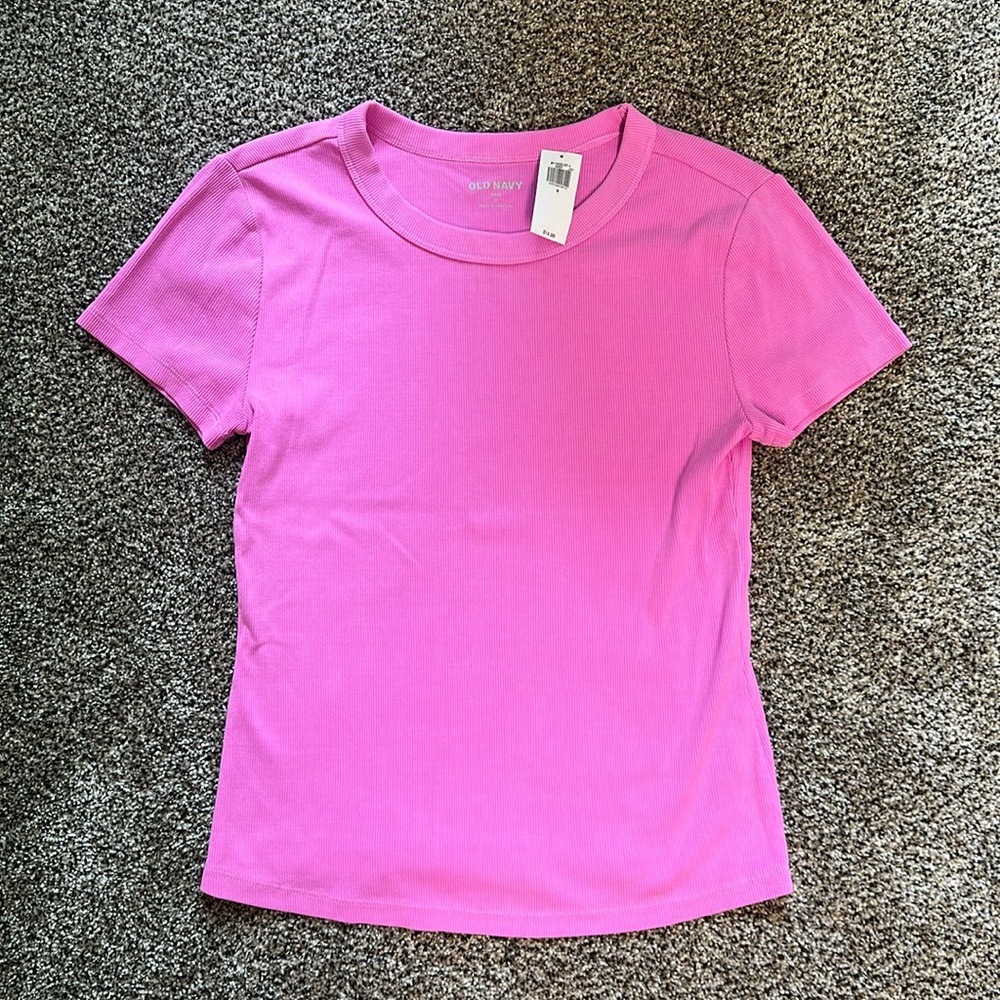 NWT old navy tee